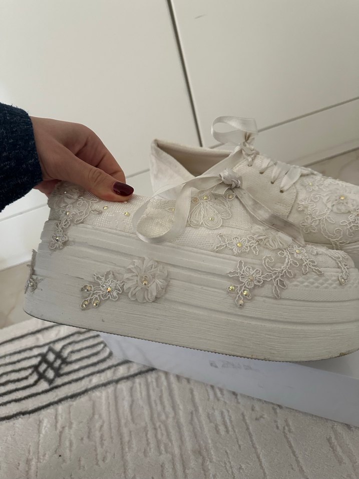 Dantel Detaylı Beyaz Platform Topuklu Kadın Spor Ayakkabı - Görsel 5