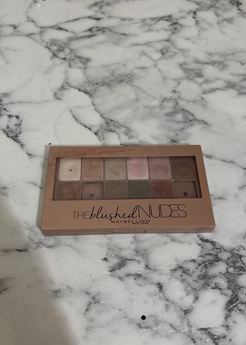 Maybelline the blushed NUDES Göz Farı Paleti