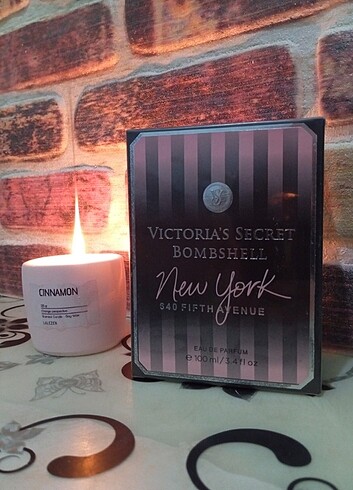 Victoria's Secret Bombshell New York - Görsel 2