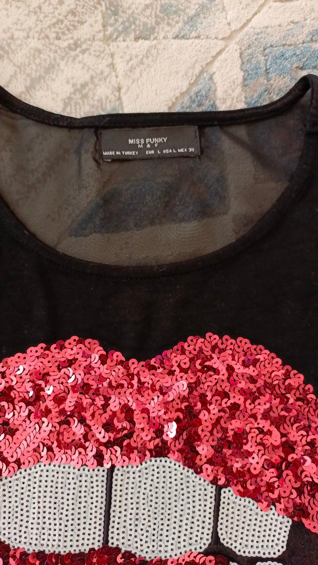 Kız Çocuk Siyah Payetli Kısa Kollu Tişört - Görsel 4