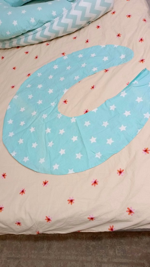 Turkuaz Yıldız Desenli Emzirme ve Hamile Yastığı - Görsel 2
