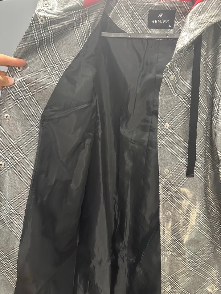 Kadın Gri Ekose Desenli Uzun Yağmurluk - Görsel 4