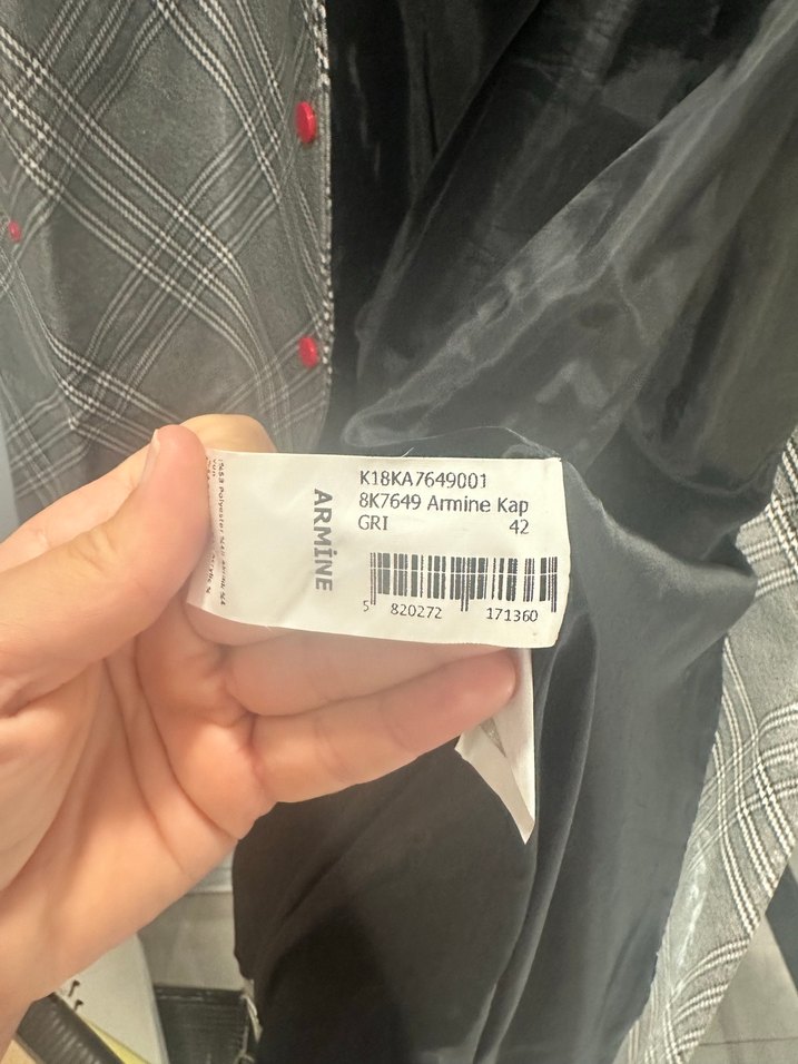 Kadın Gri Ekose Desenli Uzun Yağmurluk - Görsel 5