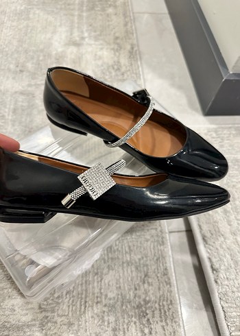 Klasik Siyah Tokalı Blok Topuk Kadın Babet - Görsel 2