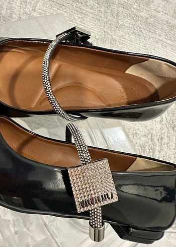 Klasik Siyah Tokalı Blok Topuk Kadın Babet - Görsel 5