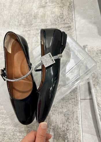 Klasik Siyah Tokalı Blok Topuk Kadın Babet - Görsel 4