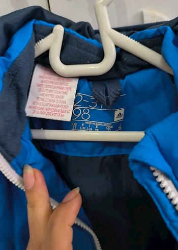 Erkek Çocuk Kapüşonlu Mavi Fermuarlı Mont - Görsel 4