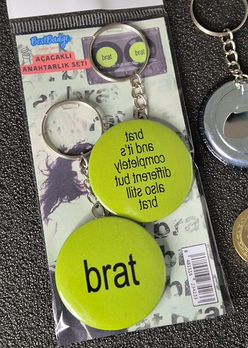 Brat Charli XCX Anahtarlık Seti 2'li - Görsel 3