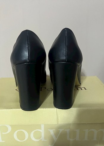 Diğer Siyah Kadın Kalın Topuklu Stiletto