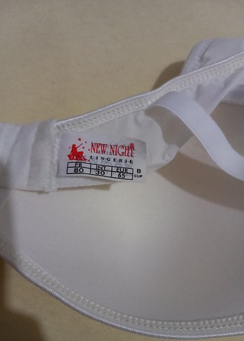 Beyaz Desteksiz Sütyen - Görsel 3