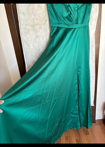 Yeşil Kayık Yaka Saten Abiye - Görsel 2