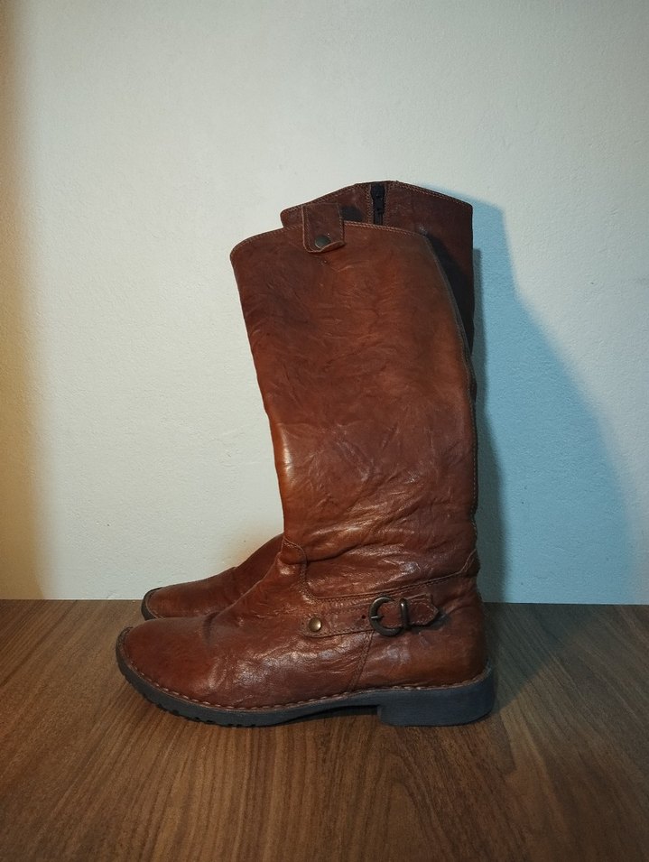 Kahverengi Deri Tokalı Diz Boyu Kadın Çizmesi - Görsel 2