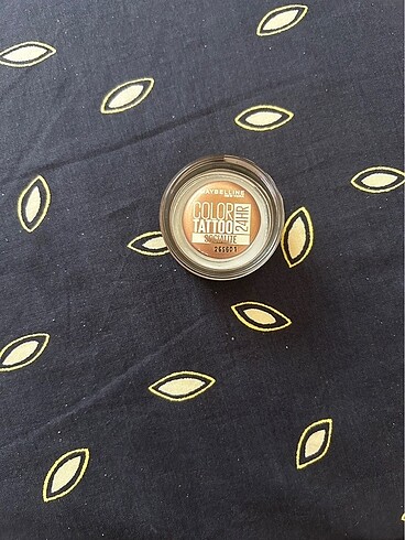 Maybelline color tattoo 150 socialite
