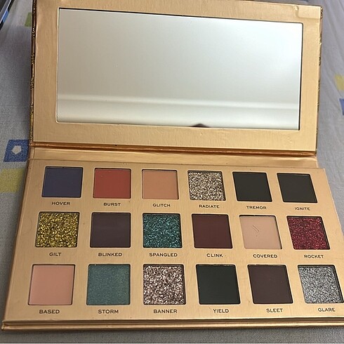Beden Revolutıon Pro Göz Far Paleti Luxe Shadow
