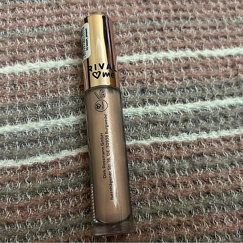 Rival Loves Me Shine Bomb Lipgloss No:02 Beach Please - Görsel 2