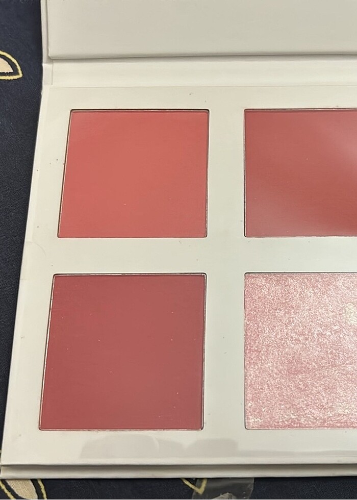 Revolution Pro 4K Blush Plaette Peach Allık Paleti Pink - Görsel 3