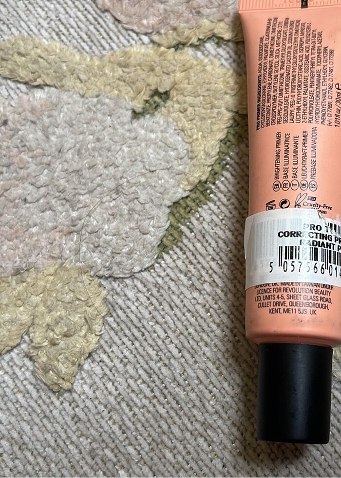 Revolution Pro makyaj bazı - Görsel 3