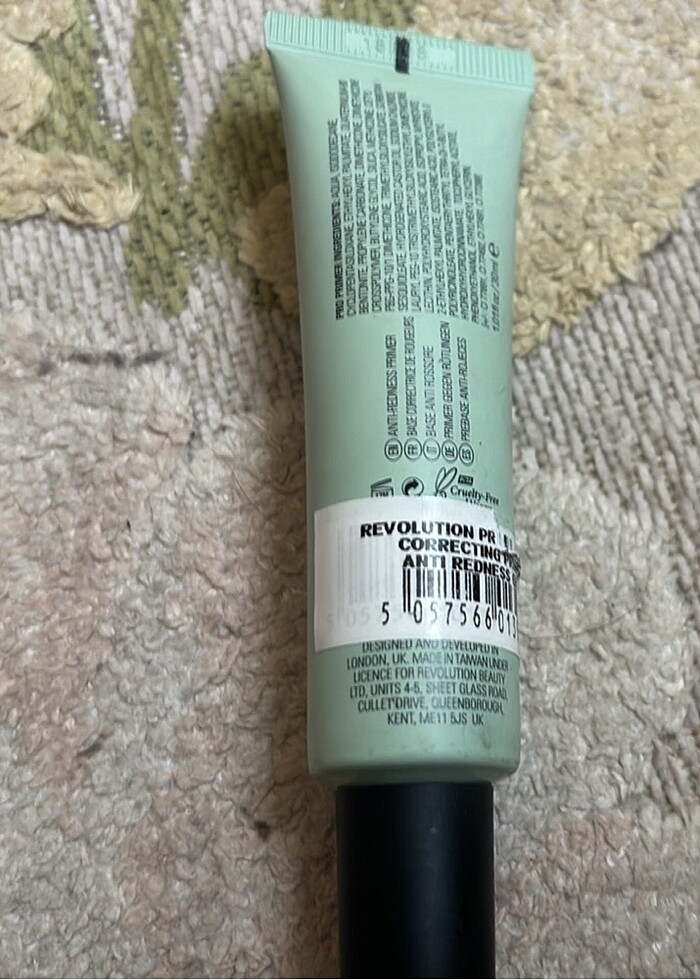 Revolution Pro makyaj bazı - Görsel 3