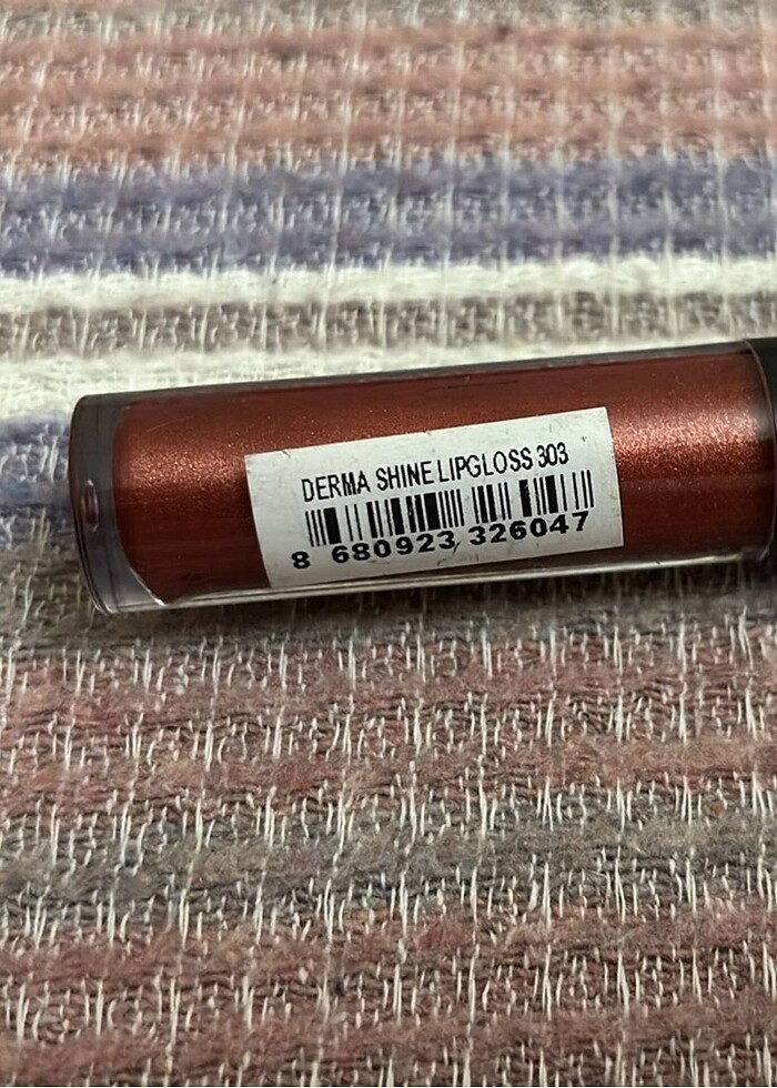 New Well Shiny Liquid Lipstick 303 Ruj - Görsel 2