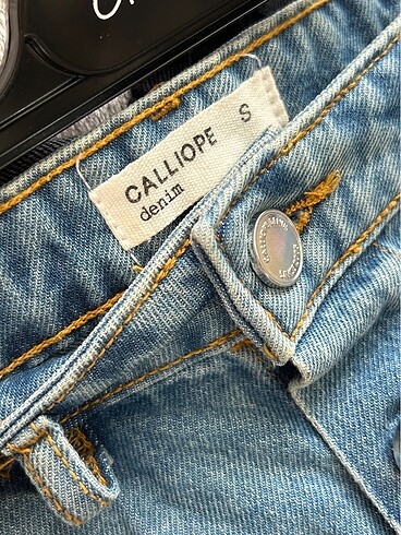 Calliope kot etek