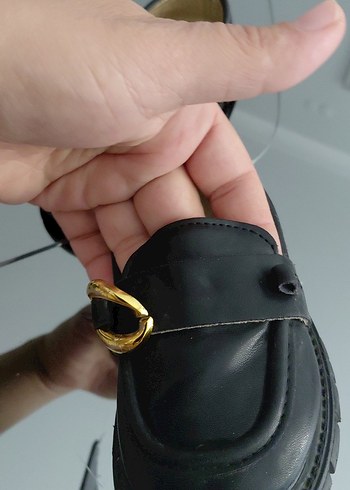 Zincir Detaylı Siyah Kadın Loafer - Görsel 2