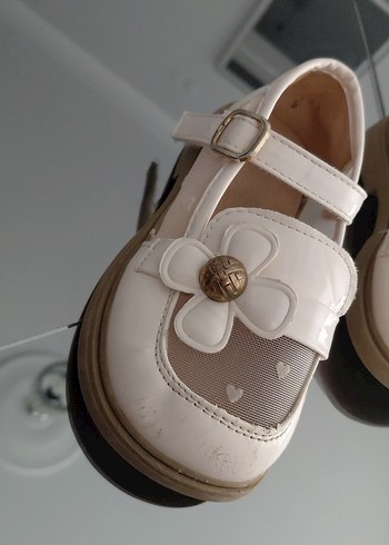 Kız Çocuk Beyaz Tokalı Babet - Görsel 2