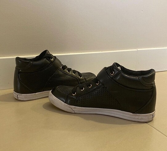38 Beden Guess bot