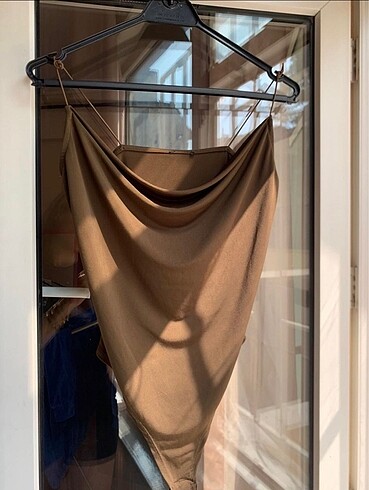 Zara askılı bluz