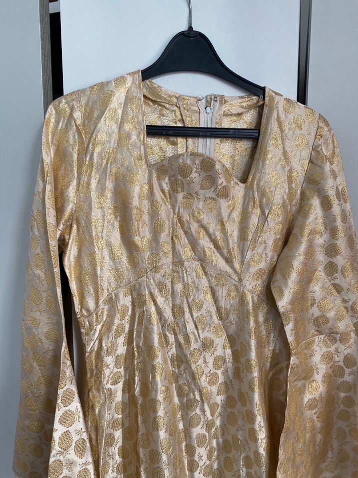 Uzun Kollu Drapeli Altın Renkli Vintage Kadın Elbise - Görsel 4