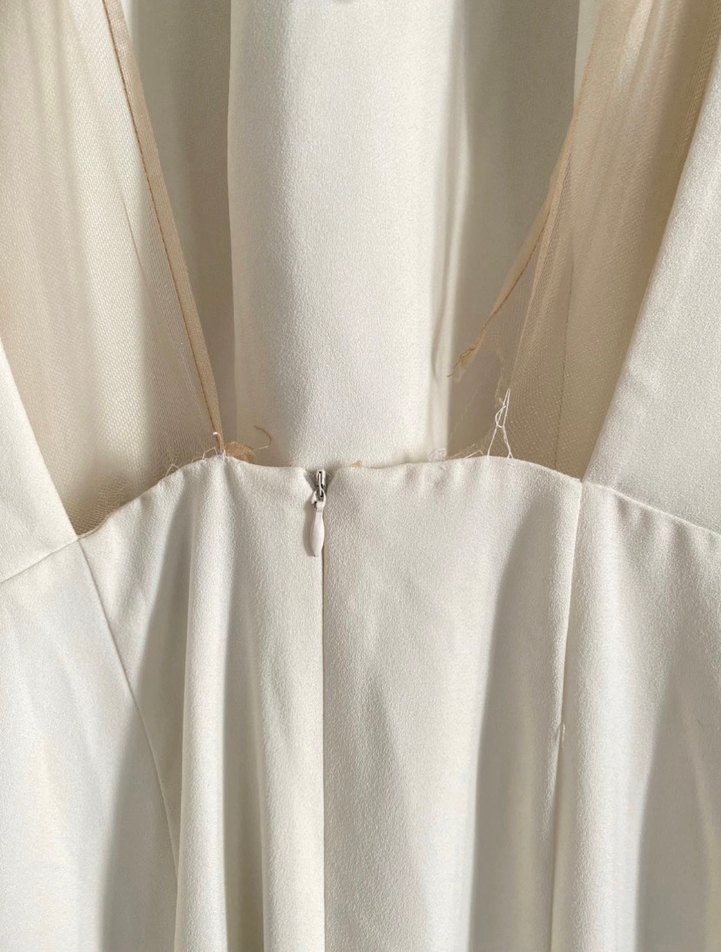 Uzun Beyaz Elbise - Görsel 4