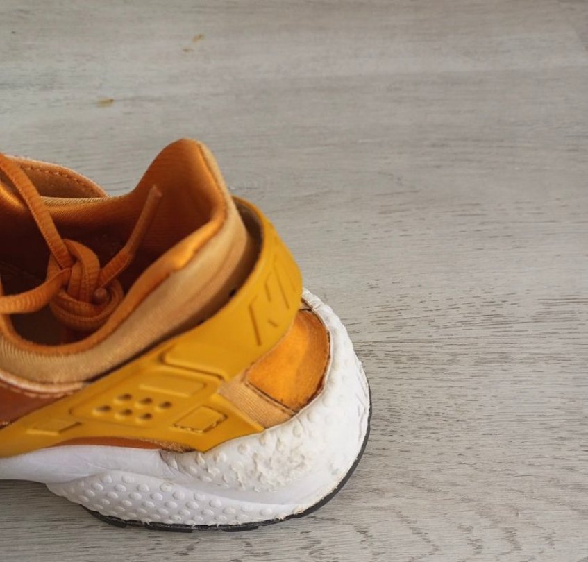 Nike Huarache Spor Ayakkabı - Görsel 4