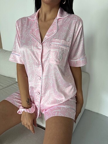 m Beden pembe Renk Victoria secret saten şortlu pijama