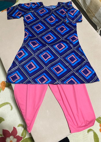 Renkli Desenli ve Pembe havuz mayosu - Görsel 2