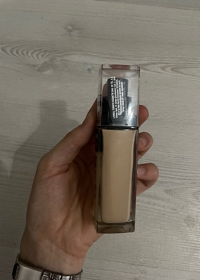 NYX Vanilla 24 Saat Kalıcı Profesyonel Fondöten - Görsel 4