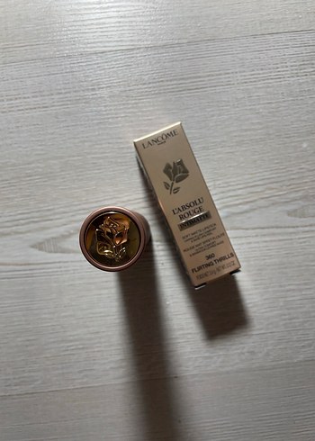 Lancome Yumuşak Dokulu Mat Ruj - Görsel 5