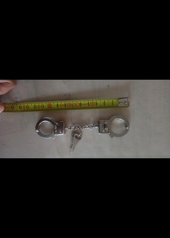 Gri Bisikletçi Tarzı Kelepçe Anahtarlık - Görsel 2