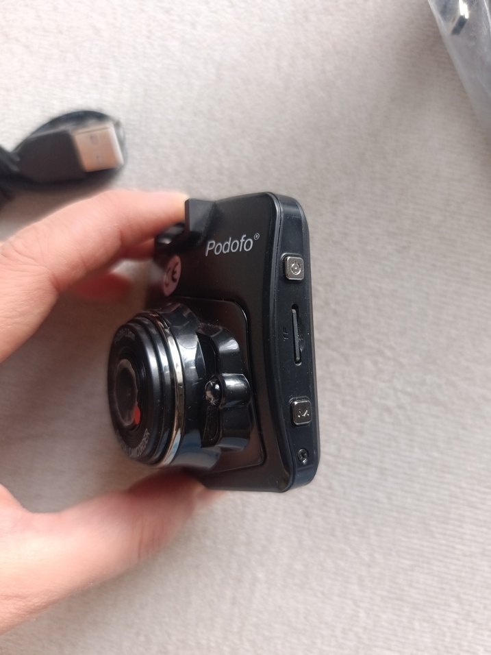 Siyah Araç Kamerası ve Vakumlu Montaj Aparatı - Görsel 4