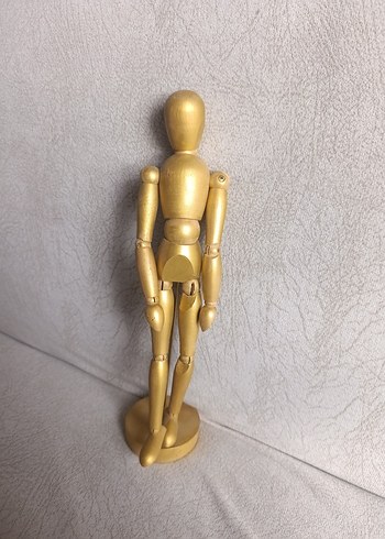 Parlak Altın Renkli Aksiyon Figürü - Görsel 2