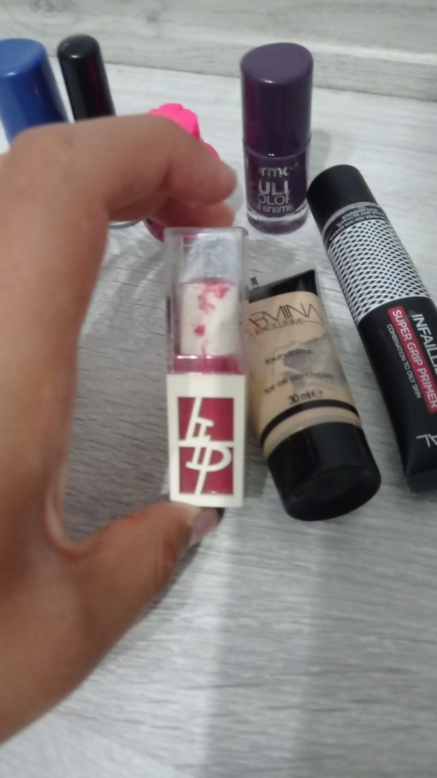 Çeşitli Makyaj Ürünleri Seti - Görsel 5