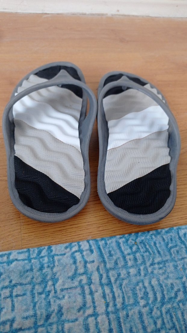 Gri Erkek Ev Terliği Velcro Bantlı - Görsel 2