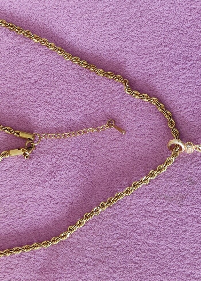 Yarımlik Çerçeveli kolye - Görsel 4