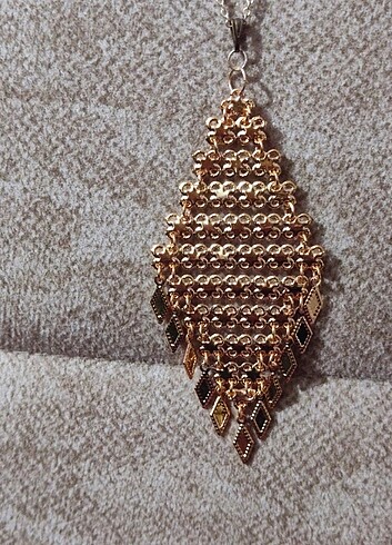Diğer Madonna saçaklı kolye