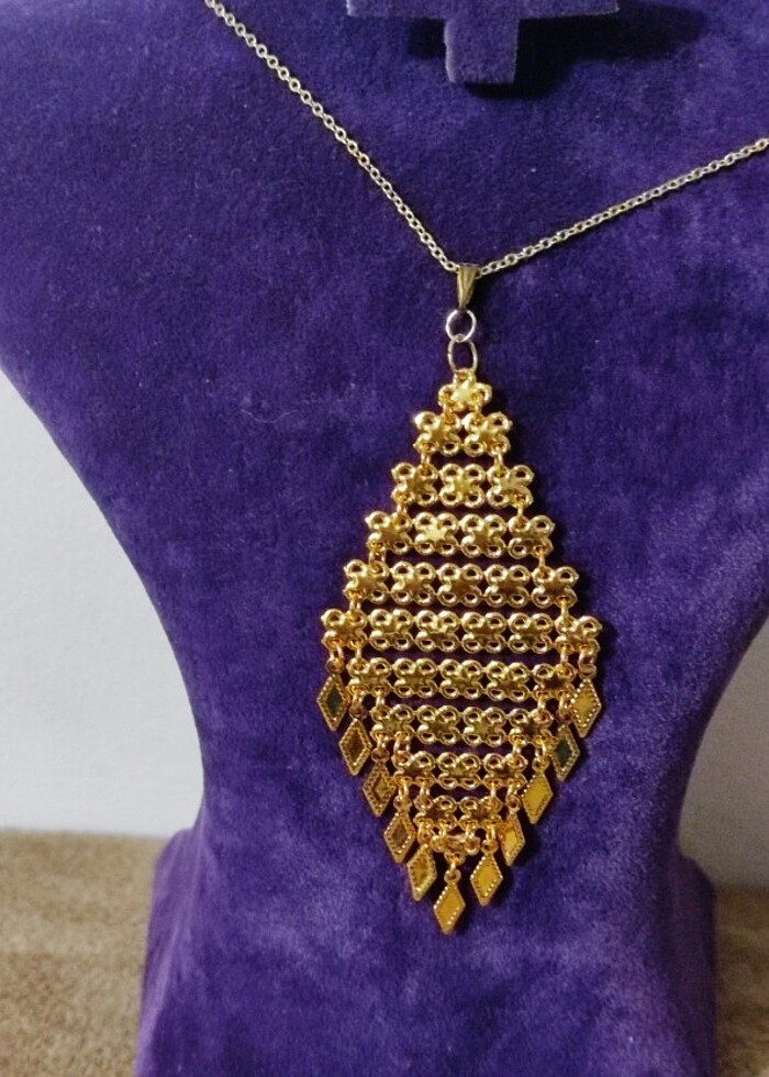 Madonna saçaklı kolye  - Görsel 3