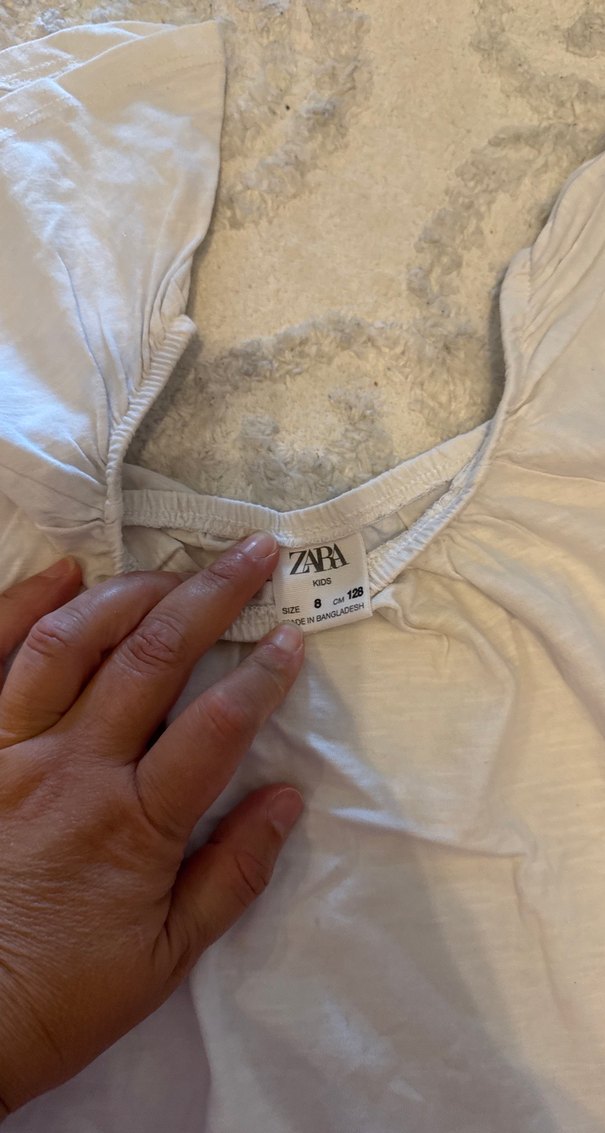 Beyaz Çocuk Atlet - Görsel 2