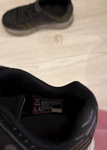 32 Beden Siyah Erkek Çocuk Spor Ayakkabı Skechers