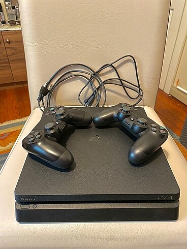 PS4 SLIM