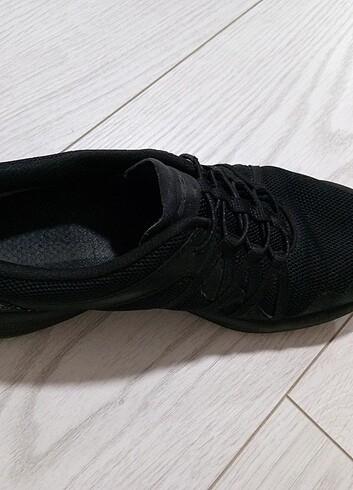 Skechers Yürüyüş Ayakkabisi