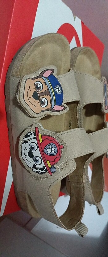 30 Beden H&M sandalet çocuk