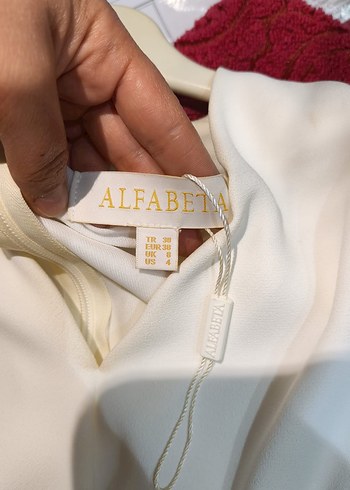 Alfabeta Elbise