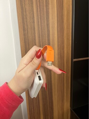 xl Beden beyaz Renk Power bank